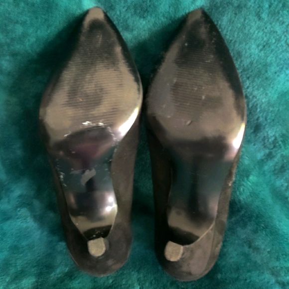 Nine West Black Suede Pumps - Picture 9 of 12